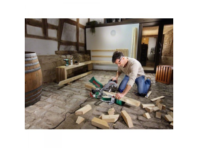 Торцовочная пила с функцией протяжки PCM 8 S от BOSCH Торцовочная пила с функцией протяжки PCM 8 S